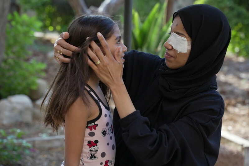 In risposta all’escalation in Libano, Oxfam è accanto alla popolazione fornendo acqua potabile, cibo e kit igienico sanitari. 